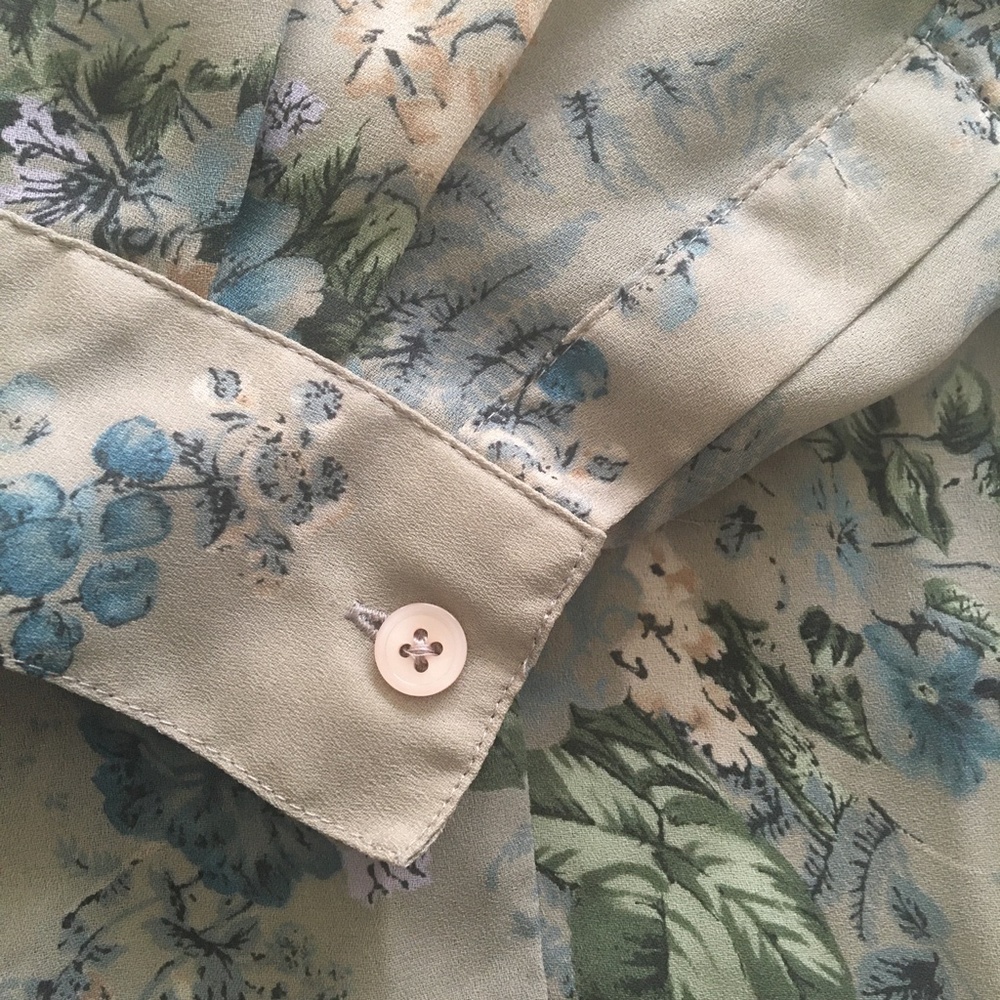 Gorgeous Sheer Floral Blouse Size L
